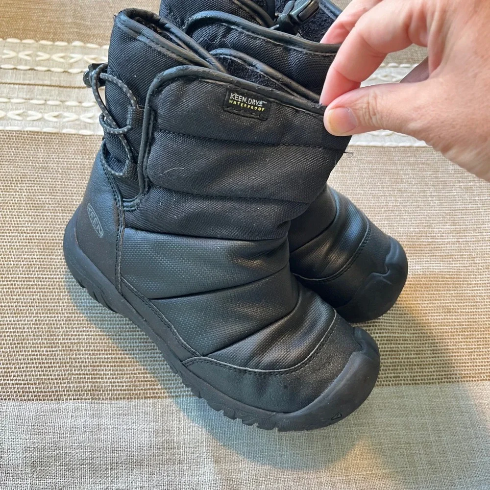 Keen Kootenay III Waterproof Winter Boots Black Insulated Kids Size 2 1027959